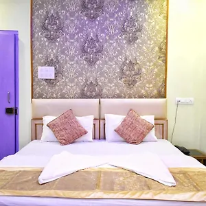 Picasso Prime Location Hotel